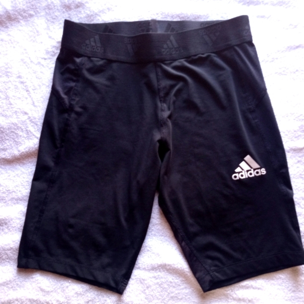 Adidas Tech fit black bike shorts mens large